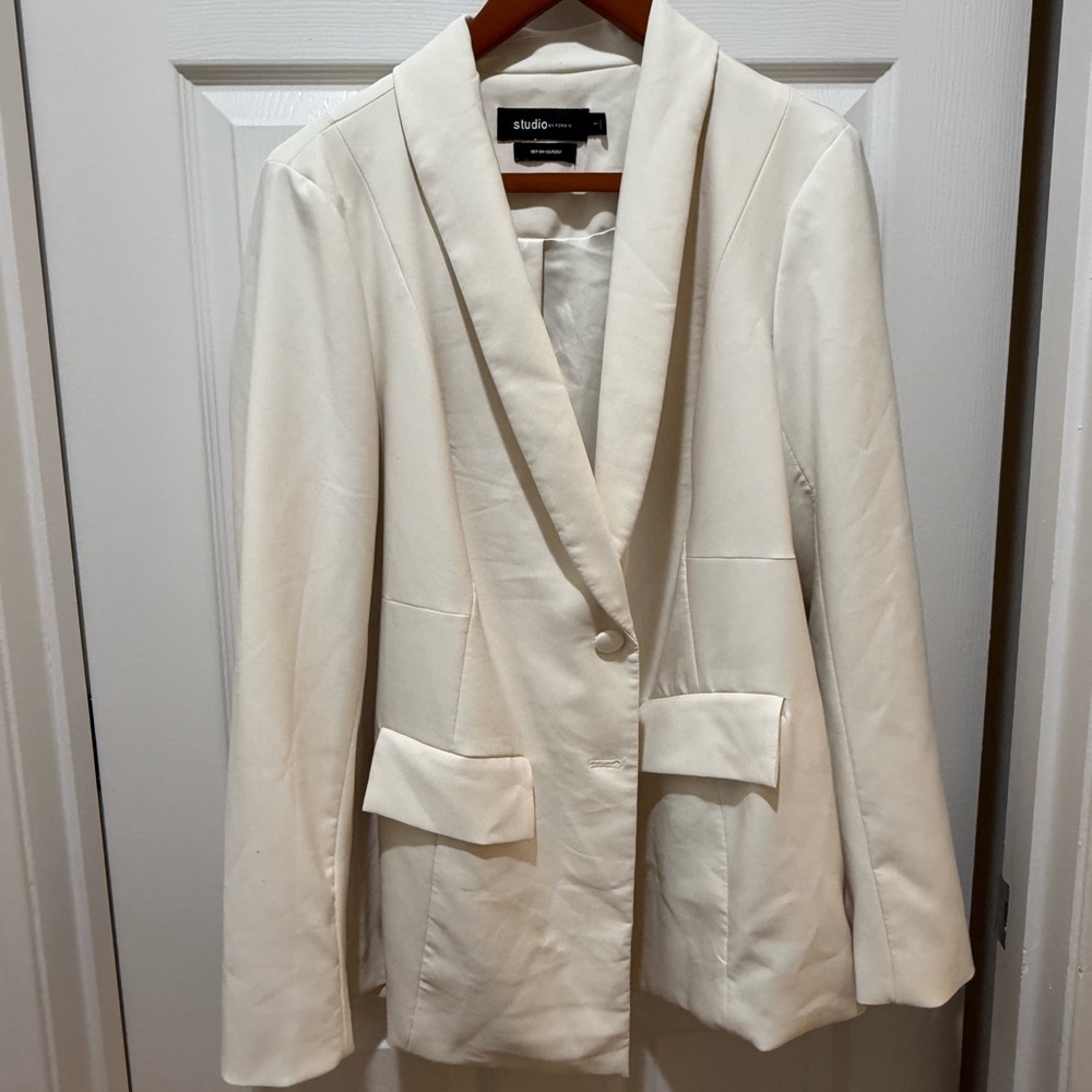Torrid Women's Ivory Blazer